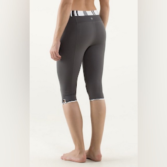 Lululemon Athletica Bandha in Light/Groove Stripe Nimbus Size 10 - Picture 2 of 6